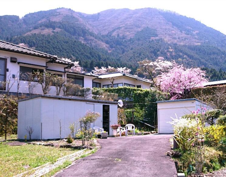 湯布院月灯り Hotel Yufu Buitenkant foto