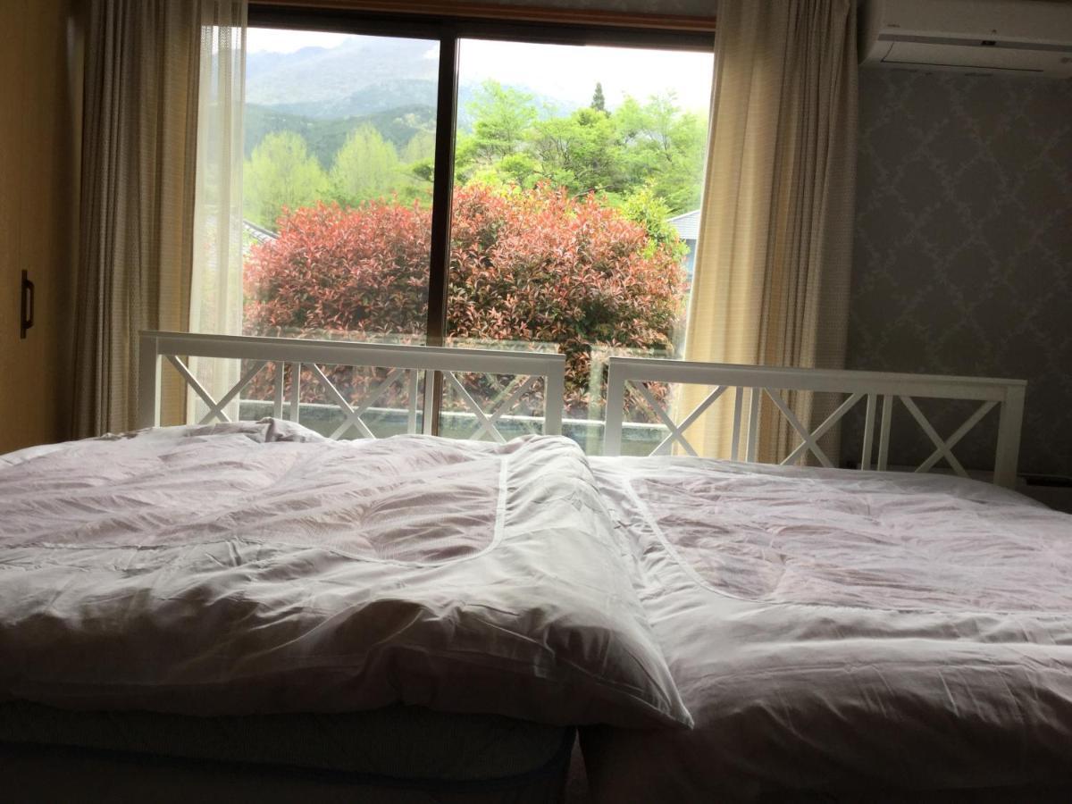 湯布院月灯り Hotel Yufu Buitenkant foto