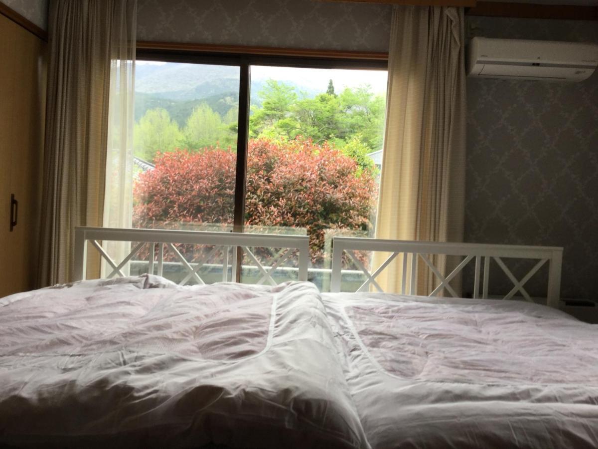 湯布院月灯り Hotel Yufu Buitenkant foto